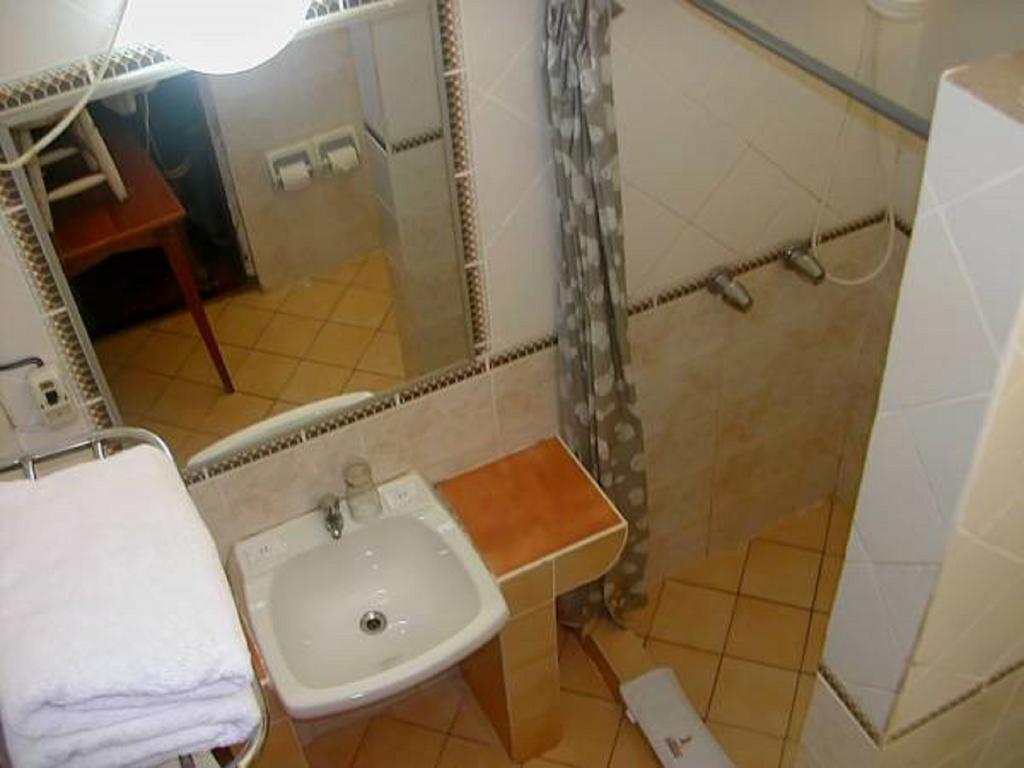 Hotel Don Carlos Puerto Maldonado Camera foto
